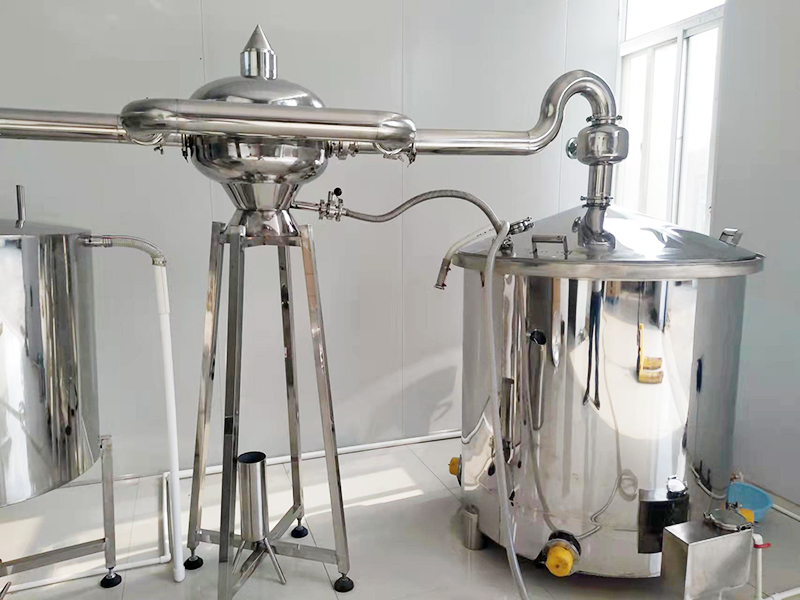 如何避免釀酒設(shè)備呈現(xiàn)縫隙及裂紋？